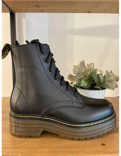 BOTA MILITAR