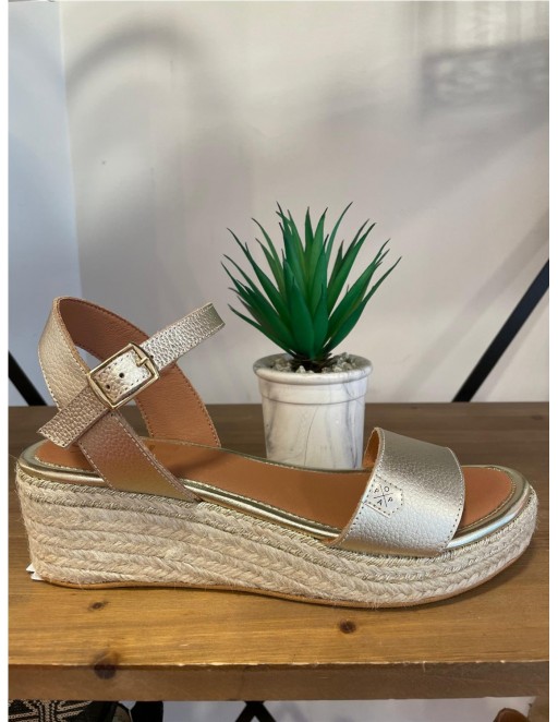 SANDALIA PIEL POPA ORO