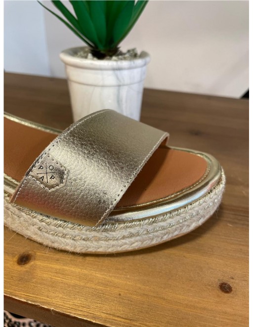 SANDALIA PIEL POPA ORO 2