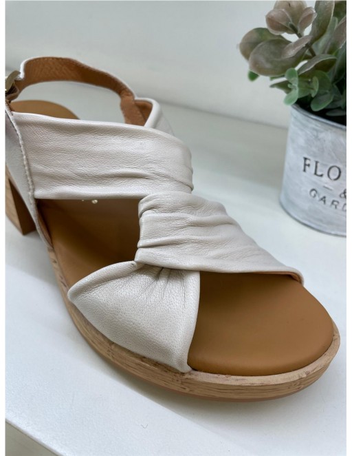 SANDALIA PIEL PAULA URBAN 2