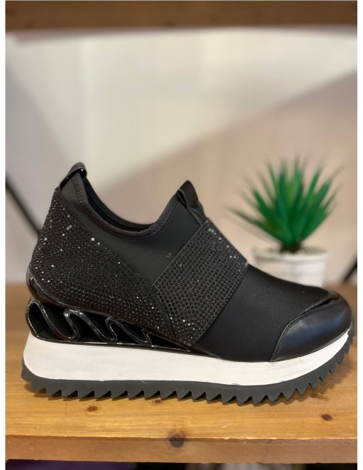 DEPORTIVA BRILLOS NEGRO
