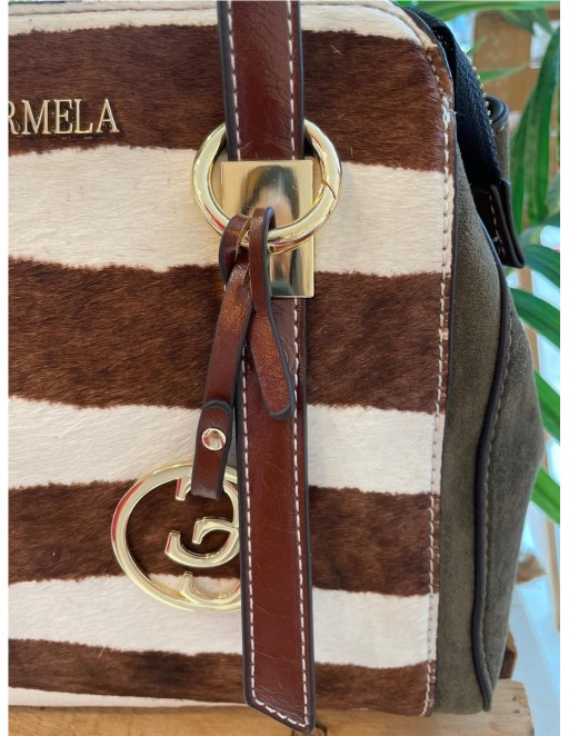 BOLSO CARMELA VERDE BOTELLA 2