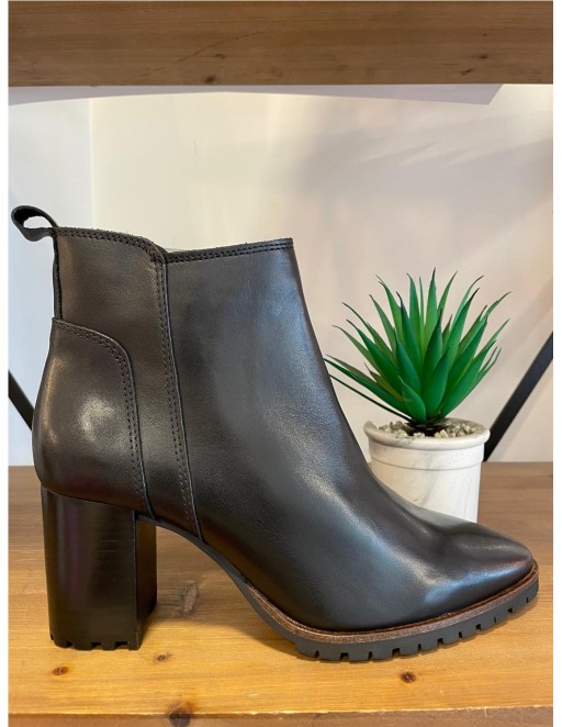 BOTIN PIEL VEXED NEGRO