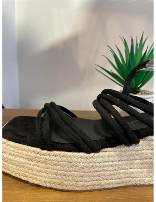 SANDALIA ANTELINA PLATAFORMA 2