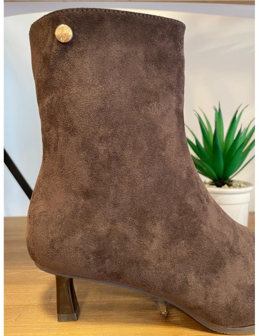 BOTIN ISTERIA MARRON 2