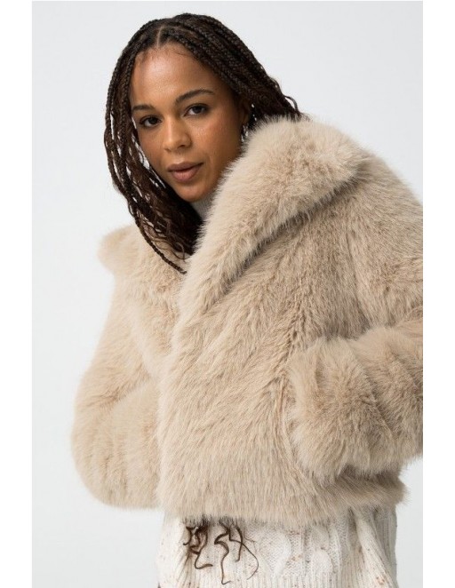 CAZADORA PELO THRETHA  TIFFOS