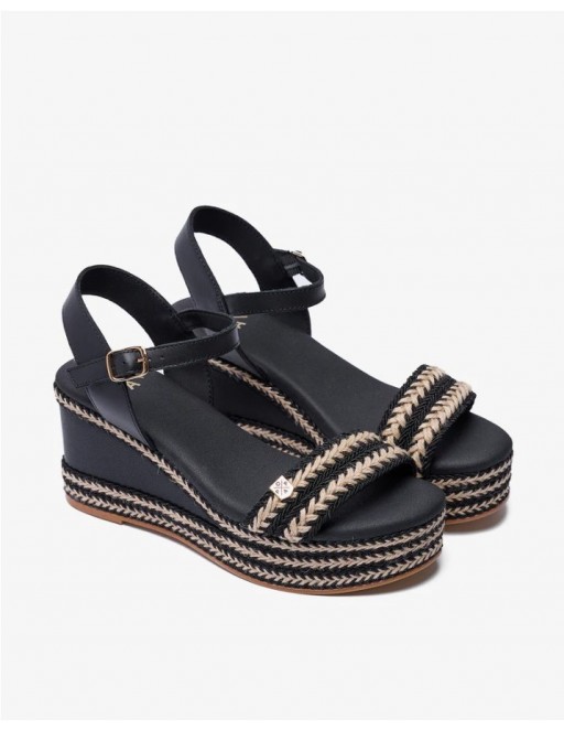 CUÑA POPA ARAMBOL YUTE